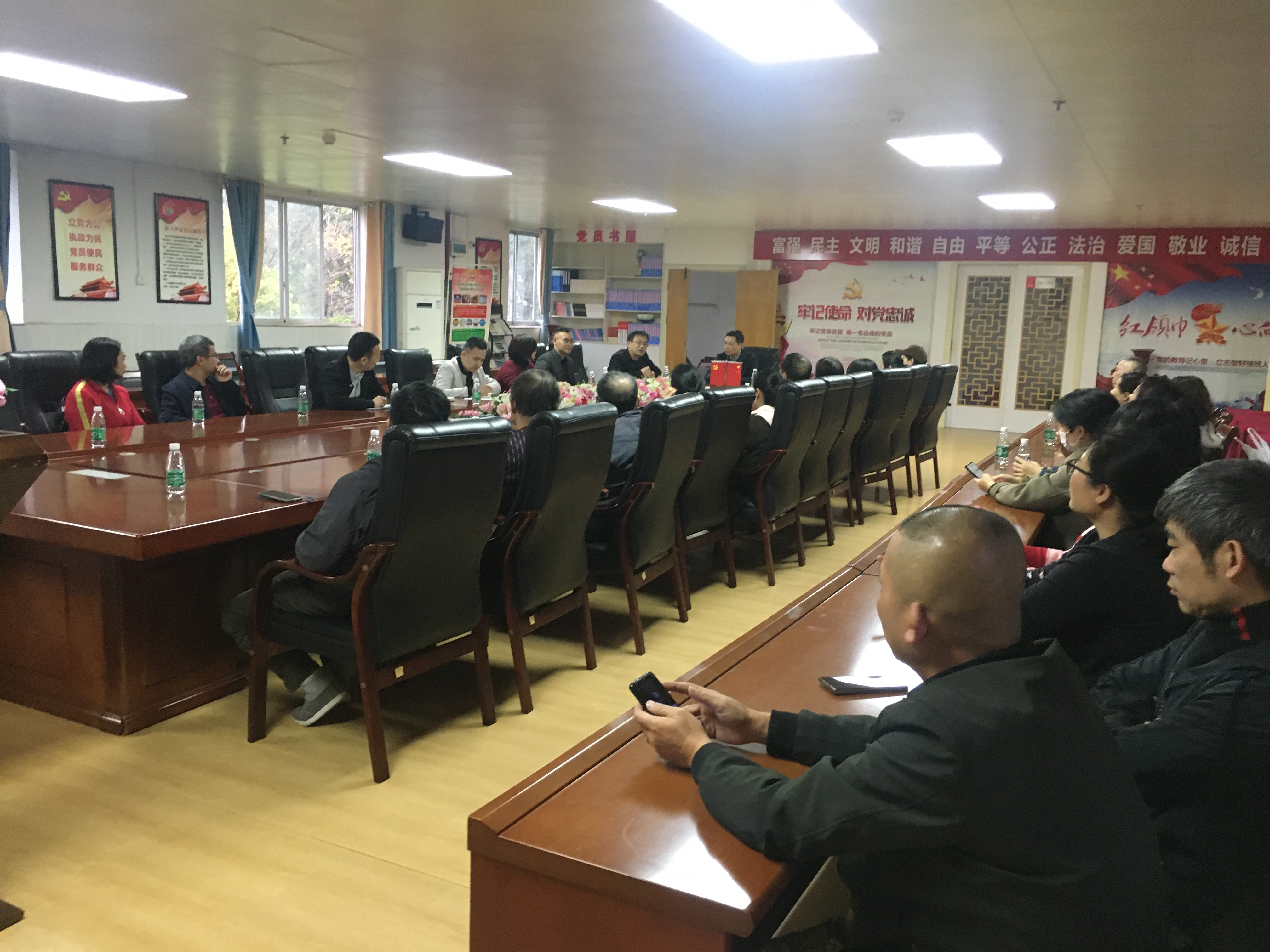 学校工作组到广西桂林多元教育有限责任公司开展调研工作